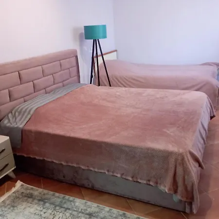 Apartamenti Leti Apartment *